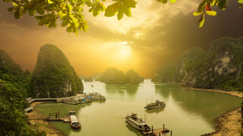 Ha Long Bay – a must-see among North Vietnam places to visit