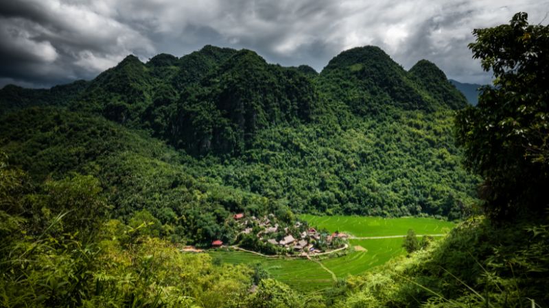 Mai Chau – a peaceful hideaway among tourist spots in Northern Vietnam, rich in culture and nature