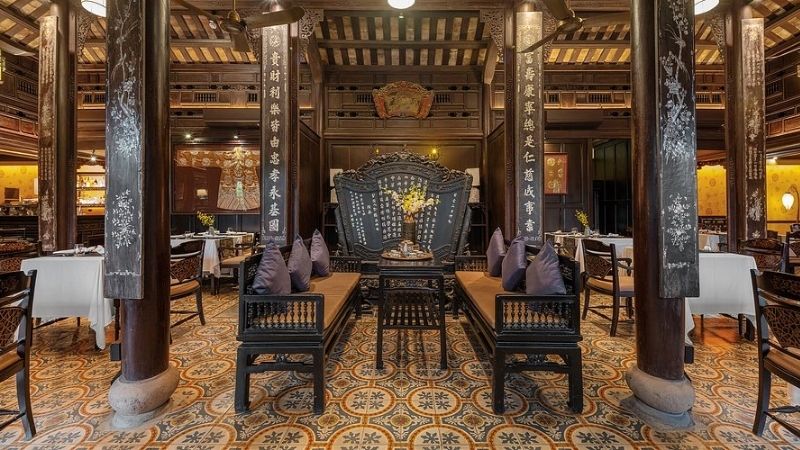 Best Restaurants in Hue Vietnam: A Flavorful Journey Through the Imperial City 3 Antique wooden house with Hue specialties and international dishes – top pick among best restaurants in Hue Vietnam