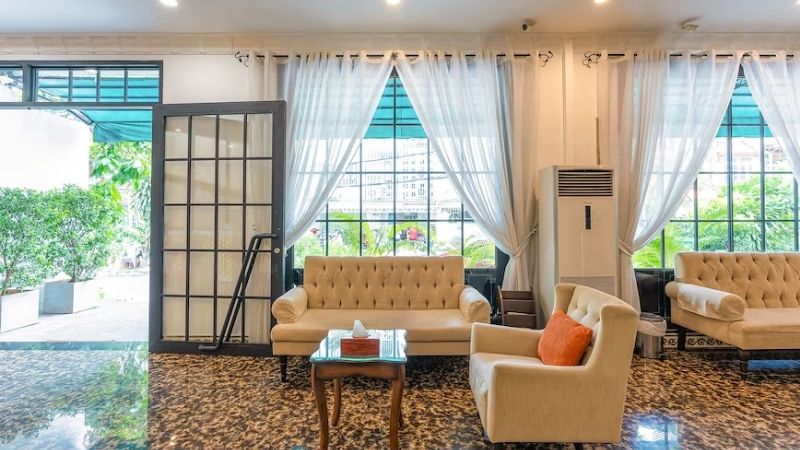 Hotels in Ho Chi Minh City: Your Complete Guide for the Perfect Stay 4 Hotels in Binh Thanh District with Landmark 81 skyscraper in the background
