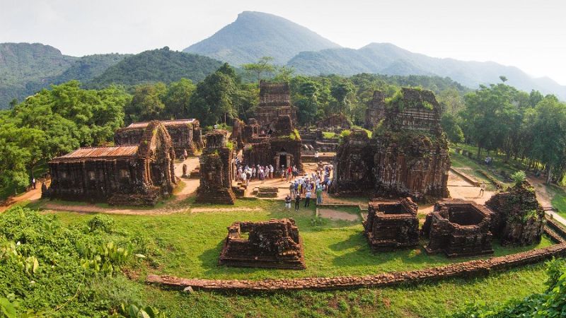 Ba Mu Temple in Hoi An – historic site and popular temple to visit