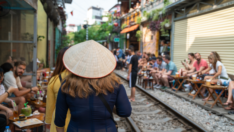 Australian travelers asking do Australians need a visa for Vietnam?