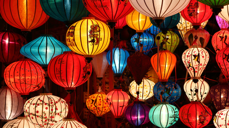 Event Vietnam December 2025: Celebrate Culture, Light, and Festive Spirit Across the Country 3 event Vietnam December Hoi An lantern festival
