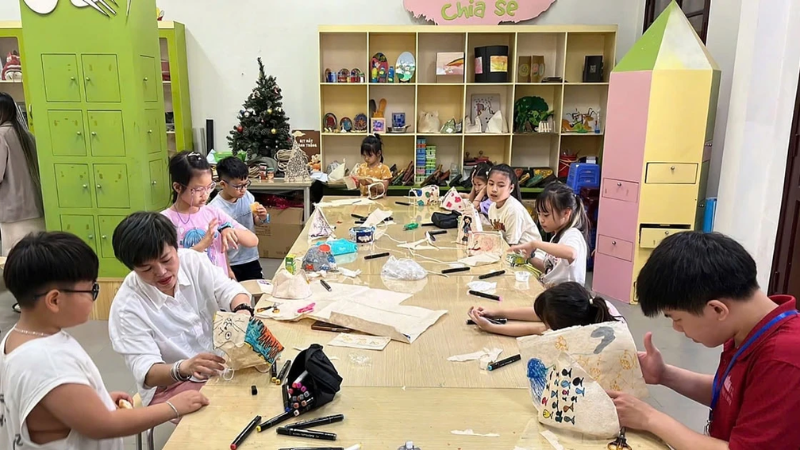 Kids engaging in art activities at the Fine Arts Museum Hanoi’s education space