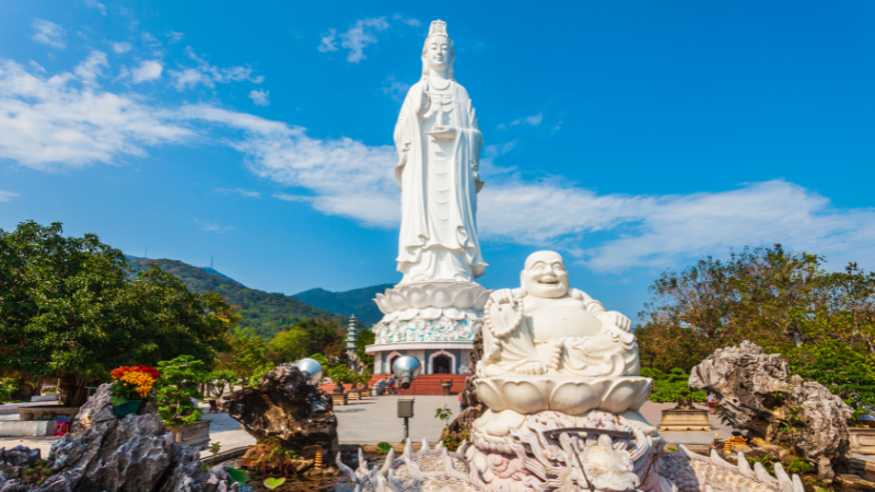 Interior pillars and statues at Linh Ứng Pagoda Da Nang