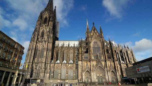 HÀ NỘI - ĐỨC – HÀ LAN – BỈ - LUXEMBOURG - PHÁP 9N8Đ 47 Nha tho Cologne 1