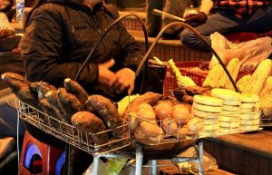 ĂN GÌ Ở ĐÀ LẠT ? 15 Bắp, Khoai Nướng Đà Lạt