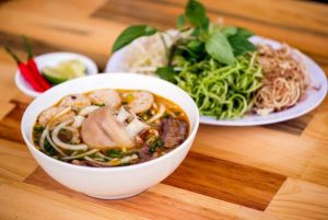 ĂN GÌ Ở ĐÀ LẠT ? 5 Bún Bò Huế Đà Lạt