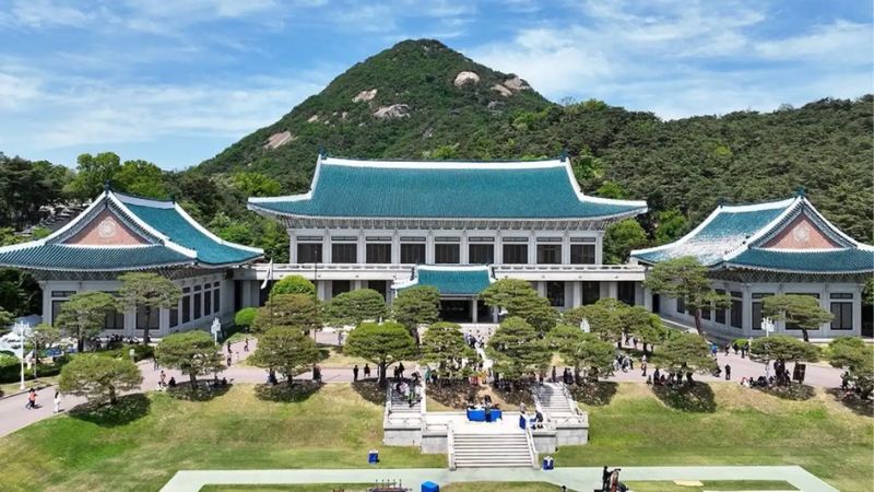KHÁM PHÁ MÙA THU HÀN QUỐC: HÀ NỘI - SEOUL - EVERLAND - ĐẢO NAMI 5N4Đ 5 Nha xanh – Dinh Tong thong