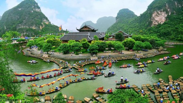 HÀ NỘI - TRÀNG AN - BÁI ĐÍNH - HANG MÚA
