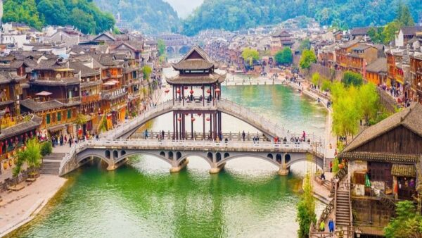 HÀ NỘI – TRƯƠNG GIA GIỚI - PHƯỢNG HOÀNG CỔ TRẤN – MIÊU TRẠI MẶC NHUNG - THIÊN MÔN SƠN 14 5 3