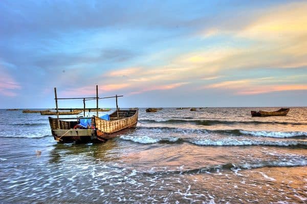 HÀ NỘI - TRÀ CỔ - MÓNG CÁI - ĐÔNG HƯNG