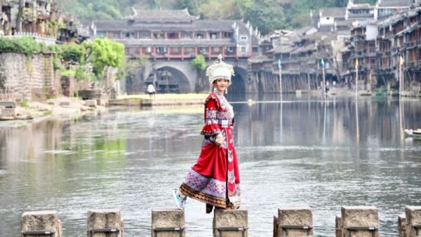 HÀ NỘI - TRƯƠNG GIA GIỚI - THIÊN MÔN SƠN – HỒ BẢO PHONG - PHƯỢNG HOÀNG CỔ TRẤN 6N5Đ