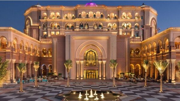 Khach san Emirates Palace