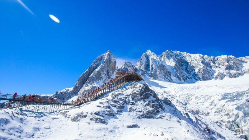 HÀ NỘI - ĐẠI LÝ – LỆ GIANG – SHANGRILA 6N5Đ 9 Nui tuyet Ngoc Long