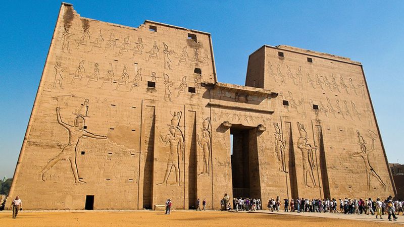 HÀ NỘI/HỒ CHÍ MINH - AI CẬP (CAIRO - BAHARIYA – ALEXANDRIA - ASWAN - LUXOR - BIỂN ĐỎ) 12N11Đ 16 den Horus