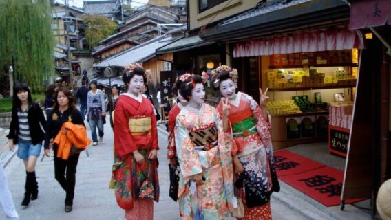 Du lịch Kyoto mùa lá đỏ: 10 địa điểm tham quan đẹp nhất 8 kyoto-mua-la-do-7
