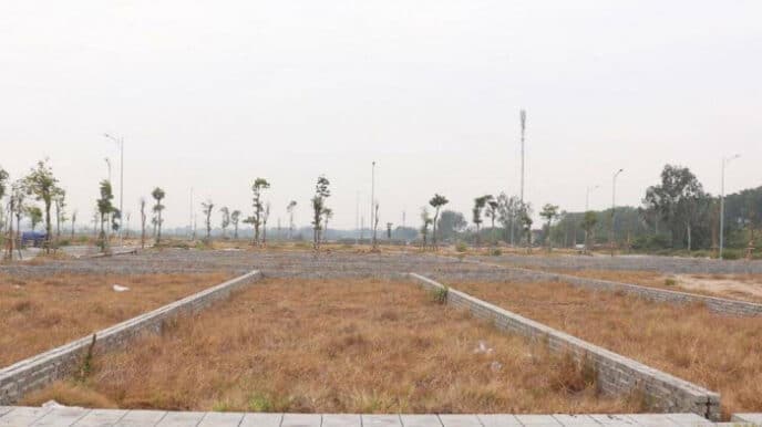 Bộ Tư pháp: Văn bản yêu cầu tạm dừng tách thửa của Hà Nội phạm luật 1
