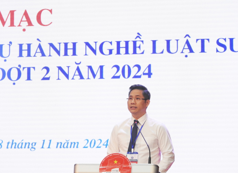 Luật sư Nguyễn Hải Nam, Phó Chủ tịch Liên đoàn Luật sư Việt Nam, Phó Chủ tịch Hội đồng Kiểm tra phát biểu tại Lễ Khai mạc.