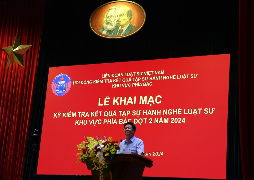 Luật sư, Tiến sĩ Đỗ Ngọc Thịnh, Chủ tịch Liên đoàn Luật sư Việt Nam, Chủ tịch Hội đồng kiểm tra phát biểu khai mạc.