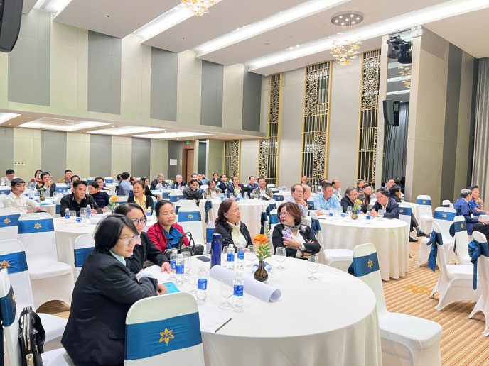 Khóa bồi dưỡng “Kỹ năng của luật sư khi tham gia vụ án dân sự ở giai đoạn xét xử sơ thẩm” 8 429da8b1b0840dda54955