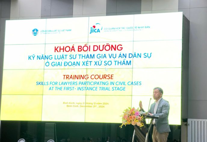 Khóa bồi dưỡng “Kỹ năng của luật sư khi tham gia vụ án dân sự ở giai đoạn xét xử sơ thẩm” 2 844e04671c52a10cf8431