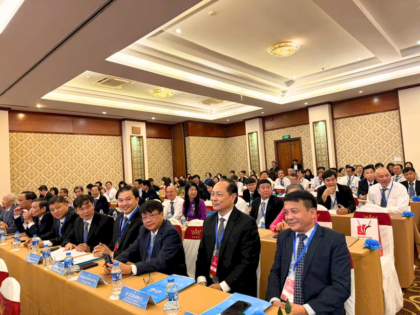Đoàn Luật sư tỉnh Bà Rịa - Vũng Tàu tổ chức thành công Đại hội nhiệm kỳ VIII (2024 - 2029 ) 14 Đại diện Ban Chủ nhiệm các Đoàn Luật sư tham dự Đại hội.