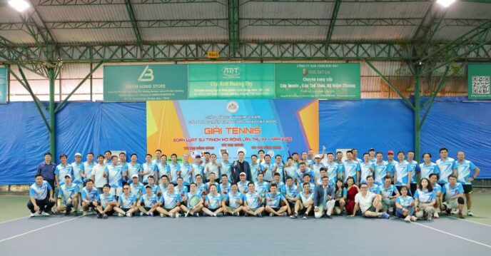 CLB TENNIS ĐOÀN LUẬT SƯ THÀNH PHỐ HÀ NỘI THI ĐẤU THÀNH CÔNG TẠI GIẢI QUẦN VỢT ĐOÀN LUẬT SƯ TP HCM MỞ RỘNG LẦN THỨ XX - 2025 1 1