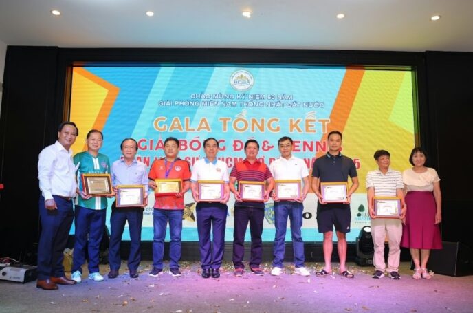 CLB TENNIS ĐOÀN LUẬT SƯ THÀNH PHỐ HÀ NỘI THI ĐẤU THÀNH CÔNG TẠI GIẢI QUẦN VỢT ĐOÀN LUẬT SƯ TP HCM MỞ RỘNG LẦN THỨ XX - 2025 10 14