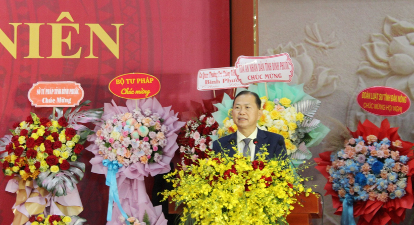 Luật sư, Thạc sĩ Lê Văn Nam, Chủ nhiệm Đoàn Luật sư tỉnh Bình Phước phát biểu khai mạc Hội nghị.