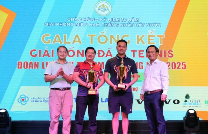 CLB TENNIS ĐOÀN LUẬT SƯ THÀNH PHỐ HÀ NỘI THI ĐẤU THÀNH CÔNG TẠI GIẢI QUẦN VỢT ĐOÀN LUẬT SƯ TP HCM MỞ RỘNG LẦN THỨ XX - 2025 8 8