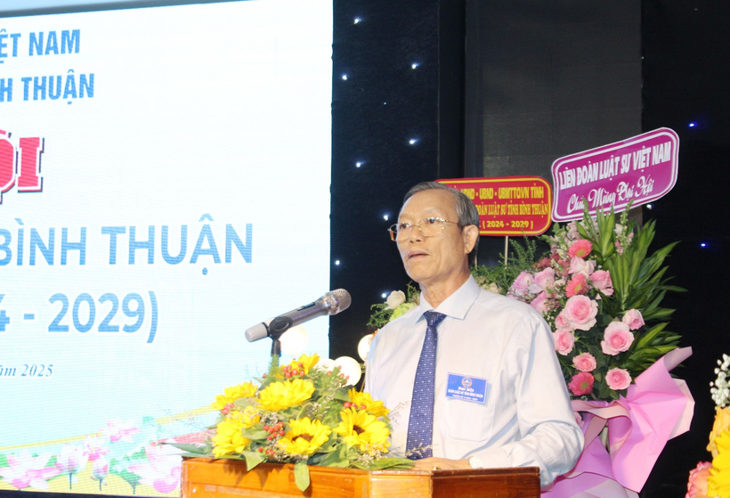 Ông Phan Văn Đăng phát biểu tại đại hội.