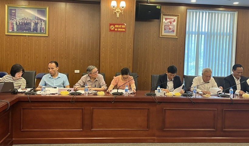 Các đại biểu tham dự cuộc họp.