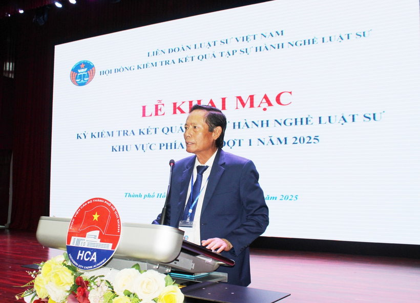 Luật sư, Tiến sĩ Phan Trung Hoài, Phó Chủ tịch Liên đoàn Luật sư Việt Nam, Phó Chủ tịch Hội đồng Kiểm tra phát biểu tại Lễ Khai mạc.