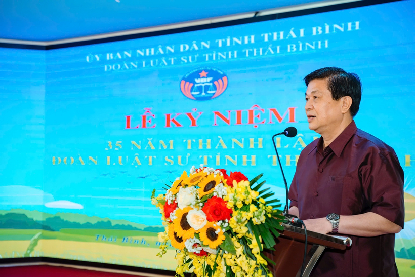 Luật sư, Tiến sĩ Đỗ Ngọc Thịnh, Chủ tịch Liên đoàn Luật sư Việt Nam phát biểu tại buổi lễ.