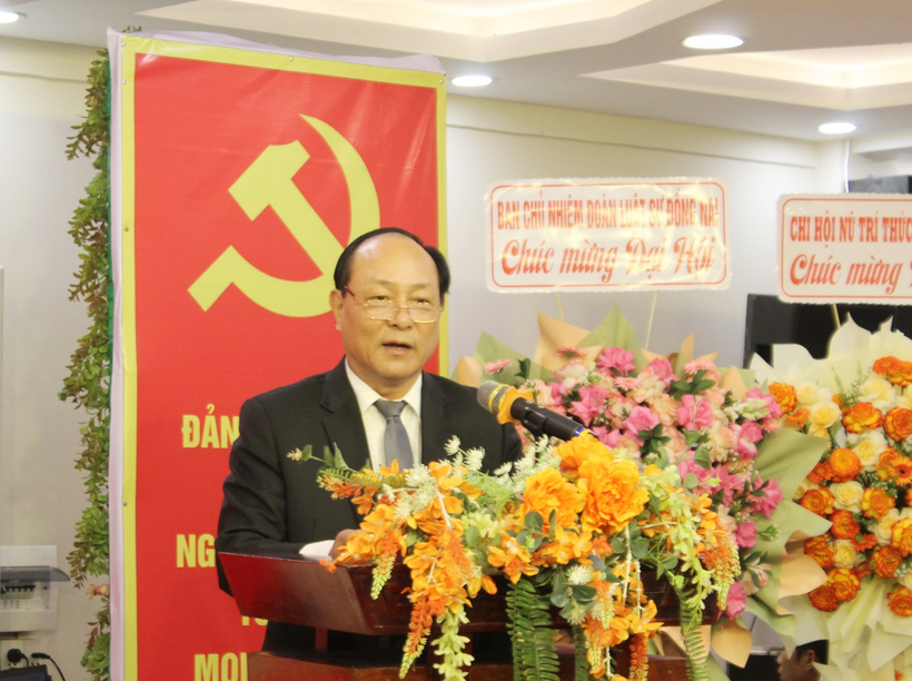 Đại hội Chi bộ Đoàn Luật sư tỉnh Đồng Nai: Xây dựng đội ngũ luật sư vững mạnh, đáp ứng yêu cầu thời kỳ mới 2 Luật sư Lê Quang Y, Bí thư Chi bộ, Chủ nhiệm Đoàn Luật sư tỉnh Đồng Nai phát biểu tại Đại hội.