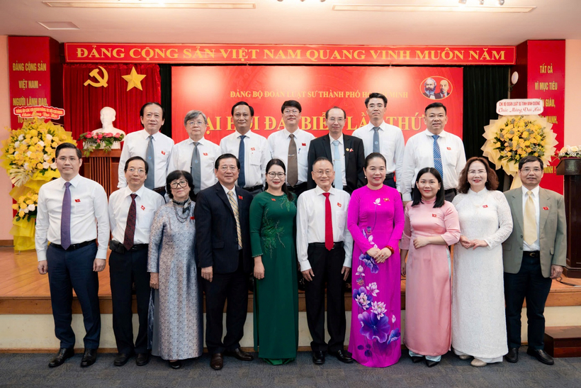 Đại hội Đảng bộ Đoàn Luật sư TP. Hồ Chí Minh nhiệm kỳ 2025 - 2030 10 Đại biểu tham dự Đại hội chụp ảnh lưu niệm.