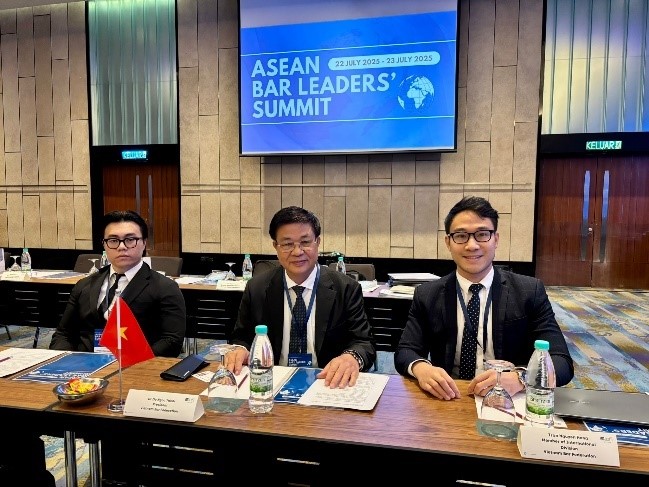 CHỦ TỊCH LIÊN ĐOÀN LUẬT SƯ VIỆT NAM THAM DỰ HỘI NGHỊ THƯỢNG ĐỈNH LÃNH ĐẠO HIỆP HỘI LUẬT SƯ CÁC QUỐC GIA ĐÔNG NAM Á 2025 5 5