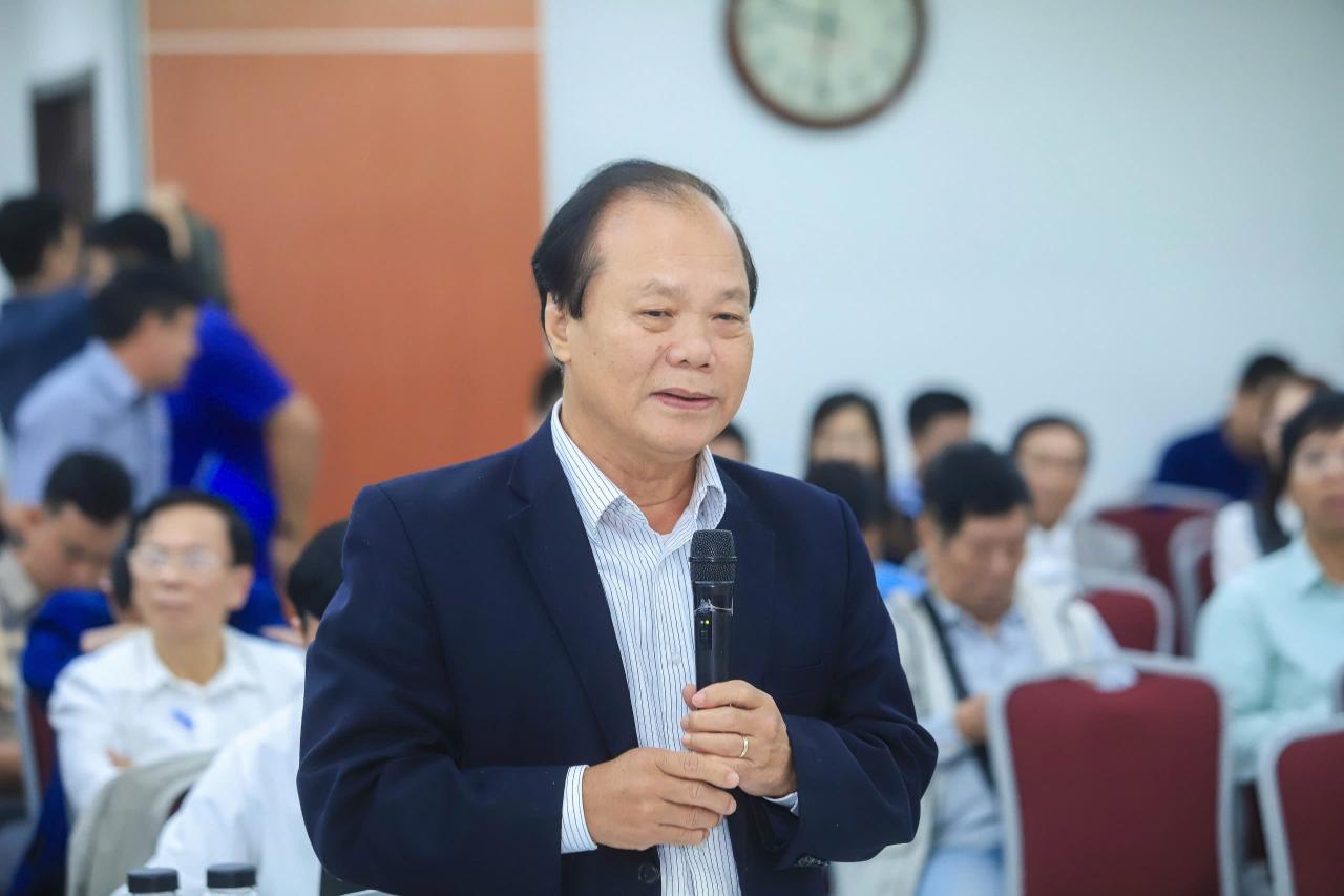 HỘI NGHỊ GÓP Ý HOÀN THIỆN DỰ THẢO VĂN KIỆN ĐẠI HỘI XIV 6 gs ts phan trung ly2 1761723016611501720530