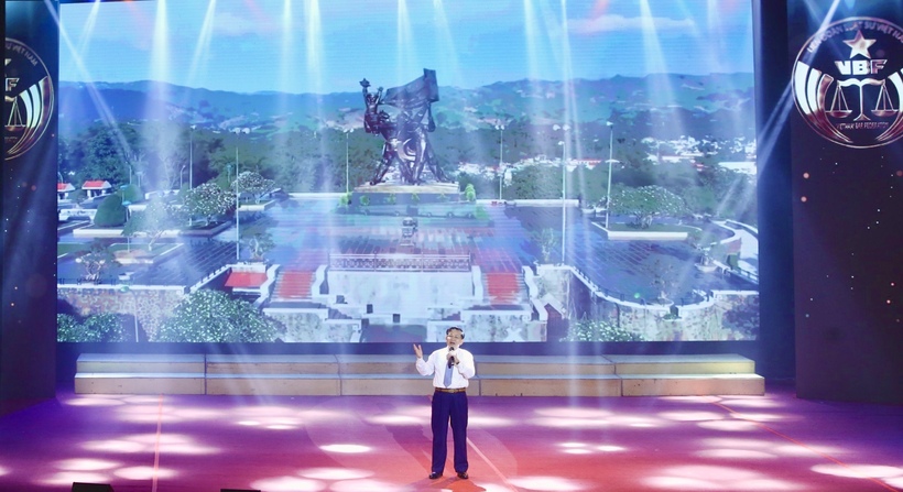 Liên đoàn Luật sư Việt Nam tổ chức Hội diễn Văn nghệ quần chúng lần thứ III 5 Tiết mục của Đoàn Luật sư tỉnh Điện Biên.