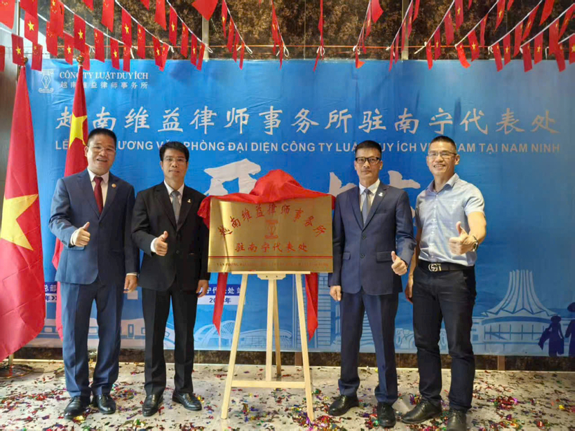 Khai trương Văn phòng đại diện của Công ty Luật Duy Ích (Quảng Ninh, Việt Nam) tại TP. Nam Ninh (Quảng Tây, Trung Quốc), tháng 02/2025. Ảnh: Công ty Luật Duy Ích.