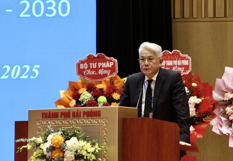 Đoàn Luật sư TP. Hải Phòng tổ chức thành công Đại hội lần thứ I, nhiệm kỳ 2025-2030 6 Luật sư, Tiến sĩ Lưu Tiến Dũng, Phó Chủ tịch Liên đoàn Luật sư Việt Nam phát biểu tại Đại hội.