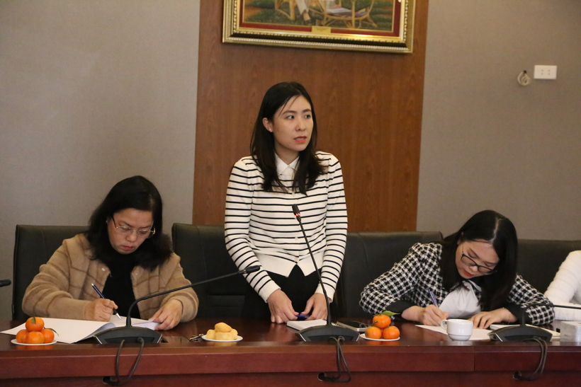 Phó Chủ tịch Liên đoàn Luật sư Việt Nam Nguyễn Hải Nam được giới thiệu ứng cử đại biểu Quốc hội khóa XVI 4 Chủ tịch Công đoàn Liên đoàn Luật sư Việt Nam Nguyễn Thị An phát biểu tại Hội nghị.