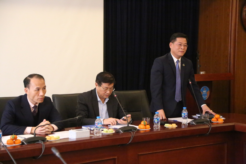 Phó Chủ tịch Liên đoàn Luật sư Việt Nam Nguyễn Hải Nam được giới thiệu ứng cử đại biểu Quốc hội khóa XVI 5 Luật sư Nguyễn Văn Hà, Phó Tổng thư ký Liên đoàn Luật sư Việt Nam phát biểu tại Hội nghị.