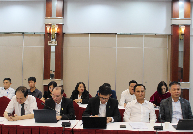Hội thảo lấy ý kiến về dự thảo chính sách của Luật Luật sư sửa đổi tại khu vực phía Nam 4 Đại biểu tham dự hội thảo.