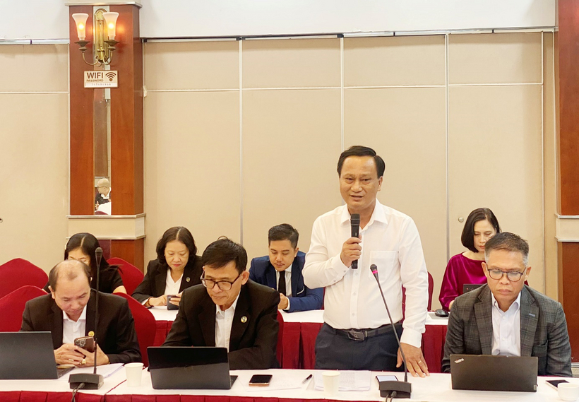 Hội thảo lấy ý kiến về dự thảo chính sách của Luật Luật sư sửa đổi tại khu vực phía Nam 8 Luật sư Hà Hải phát biểu.