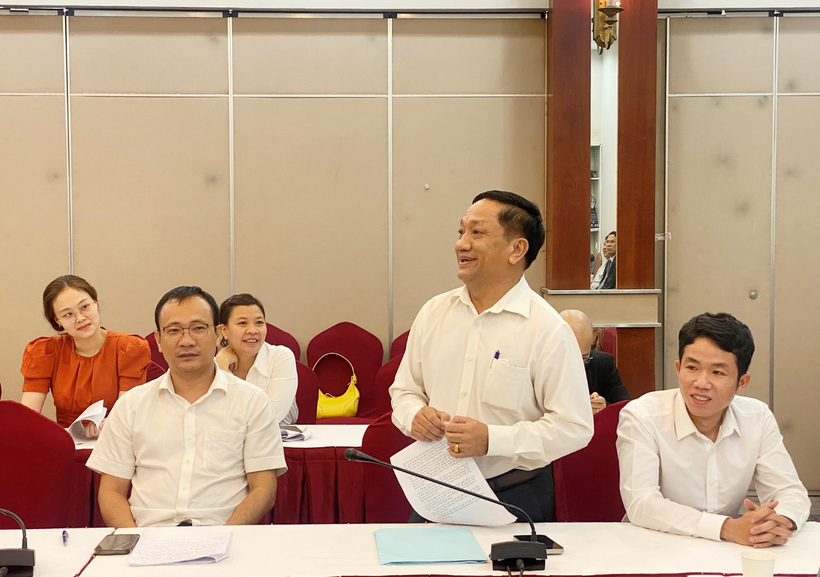 Hội thảo lấy ý kiến về dự thảo chính sách của Luật Luật sư sửa đổi tại khu vực phía Nam 11 Ông Trần Công Lập, Phó Giám đốc Sở Tư pháp tỉnh An Giang phát biểu.