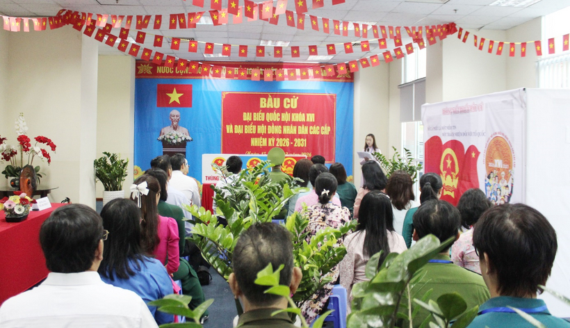 Quang cảnh khai mạc tại Tổ bầu cử số 21.