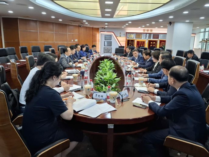 Đoàn công tác của Liên đoàn Luật sư Việt Nam thăm Hiệp hội Luật sư thành phố và một số công ty luật tại Thượng Hải (Kỳ 3) 3 tq3