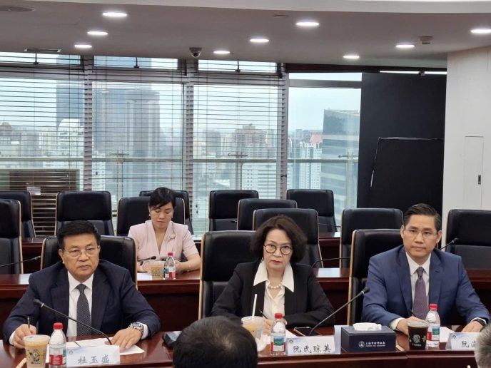 Đoàn công tác của Liên đoàn Luật sư Việt Nam thăm Hiệp hội Luật sư thành phố và một số công ty luật tại Thượng Hải (Kỳ 3) 4 tq4